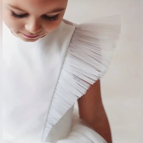 👗 Charming White Tulle Dress for Little Girls, flower girl👗 - Picture 5 of 9